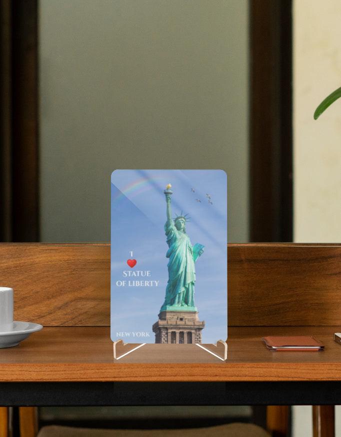 Acrylic Display Stand - Elegant & Durable Statue of Liberty Artwork